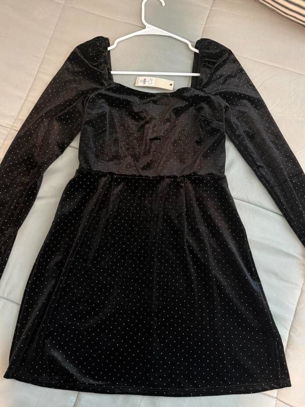 Francesca's Collections Black Velvet Long-Sleeve Mini Dress with Sparkle Dots